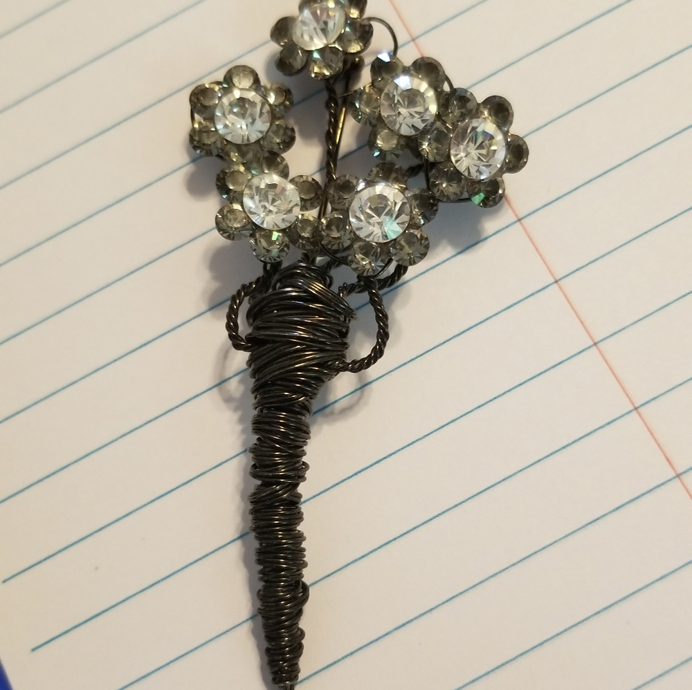 Handmade twisted wire flower bouquet brooch pin ice Rhinestone 3 1/4" long